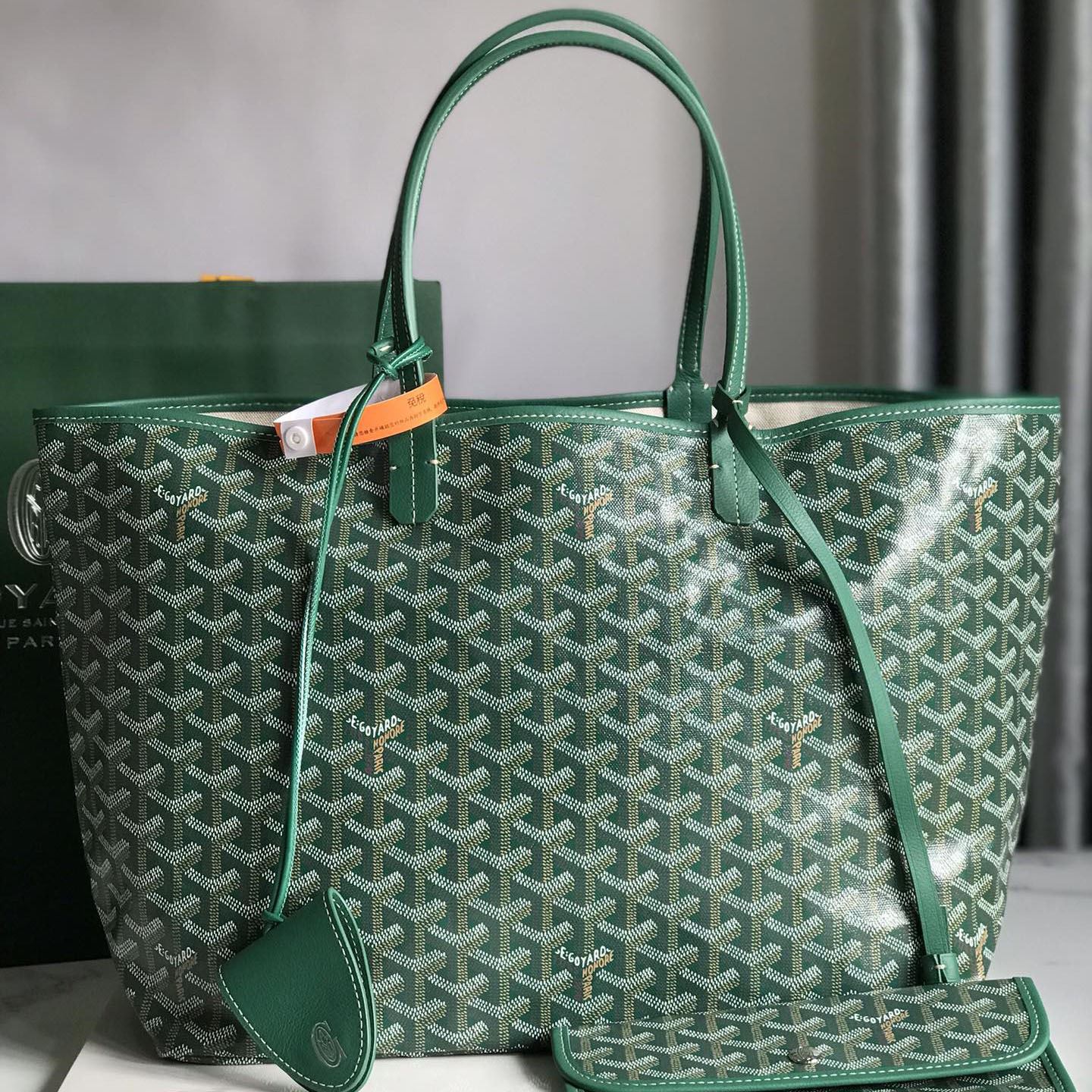 Go*ard shopping bags